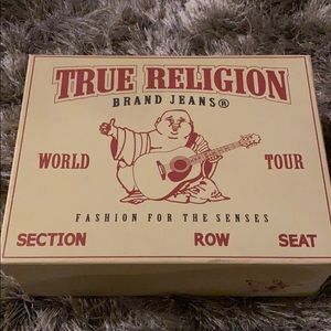 True Religion Sneaker